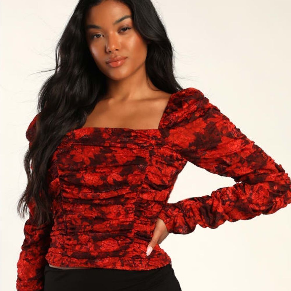 Lulus Meant for Romance Red Floral Print Ruched Long Sleeve Crop Top SMALL S - Picture 4 of 6